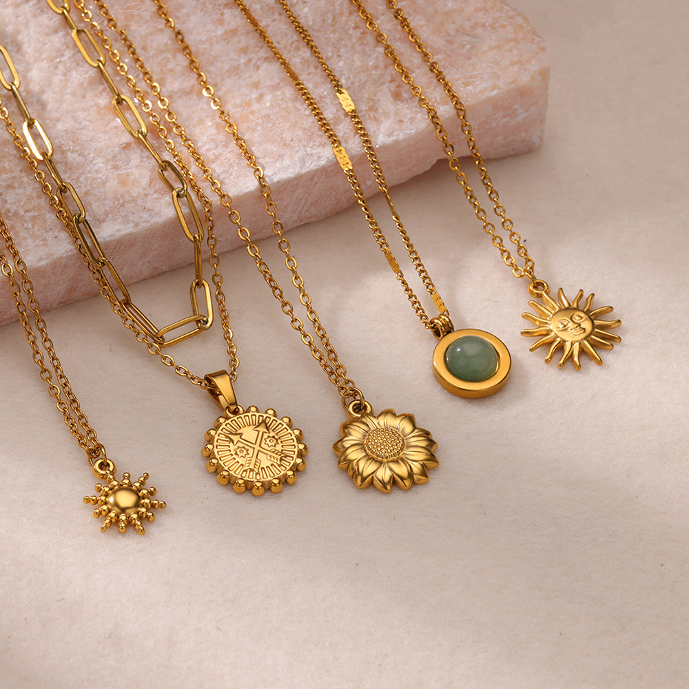 Stainless Steel Geometric Neck - Birth Flower Necklace 评论和价格